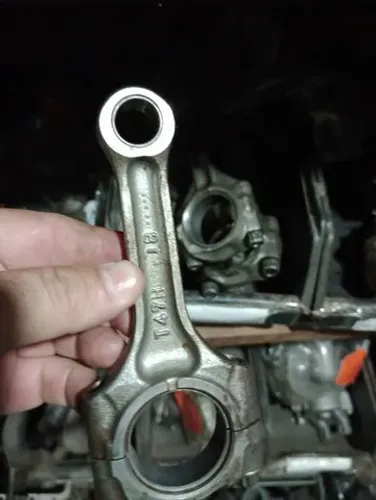 Biela Suzuki Srad 1000 Suzuki 