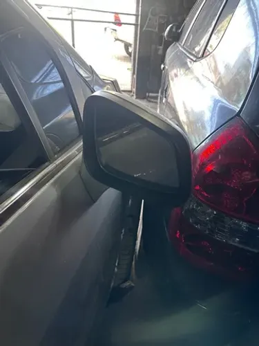 Retrovisor  traker usado cada 800