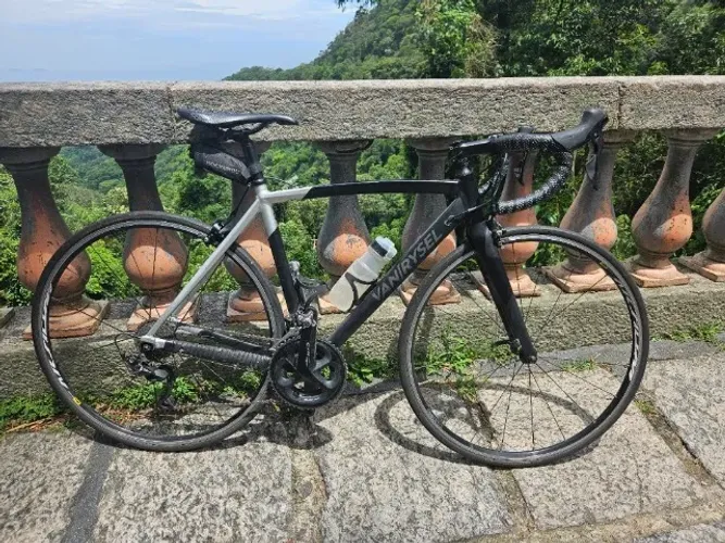 Bike Speed Van Rysel RCR900 AF Shimano 105 c/ garfo carbono