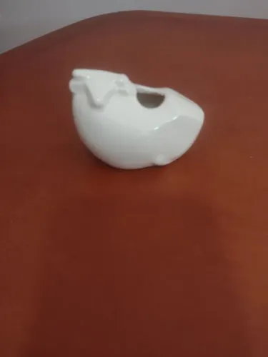 Paliteiro de cerâmica formato vaquinha