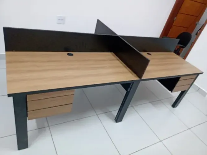 MOVEIS DE ESCRITORIO ESTAÇÃO DE TRABALHO RETA 4 POSIÇÕES CM  2 GAVETAS**LEIA A DESCRIÇÃO**