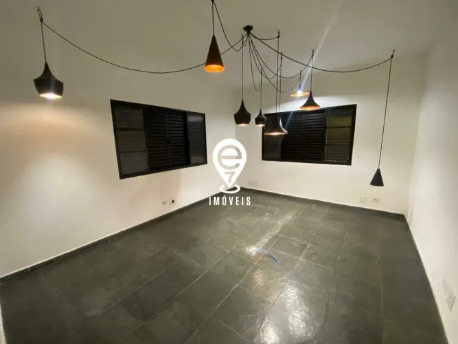 CASA COMERCIAL TOTALMENTE REFORMADA EM VILA MARIANA