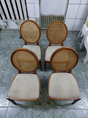 Vende-se cadeiras estilo colonial Tok Stok 