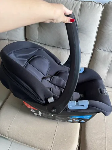 Vende- se bebê conforto 