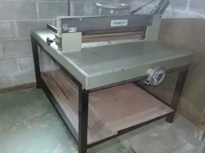 Cjto de maquinas prontas pra trabalhar