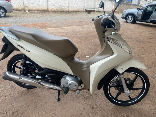 Vendo biz 125iflex 2018 