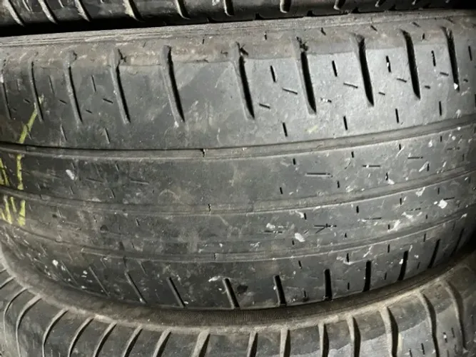 Pneu  215/65/16 Pirelli Cargo Meia vida útil