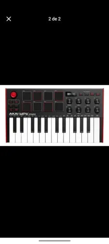 Teclado Controlador MIDI AKAI MPK Mini