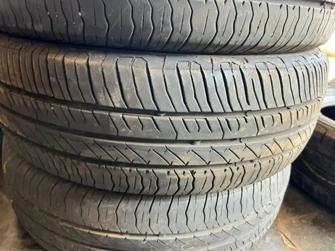 Pneu 185/60/15 Continental  90% vida útil