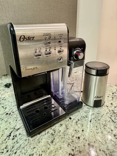 Cafeteira Oster PrimaLatte