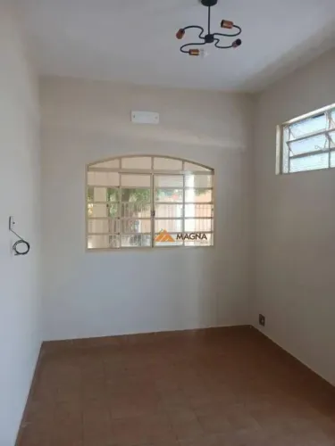 Casa com 2 quartos para alugar, 100 m² por R$ 1.375/mês - Vila Virgínia - Ribeirão Preto/S