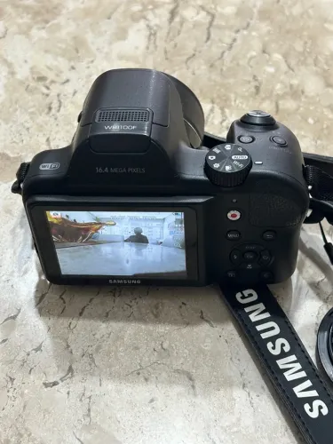 Câmera Digital Samsung WB1100F 16.4MP Wi-Fi