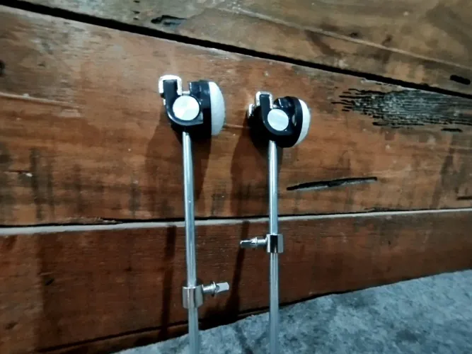 Par de Batedores para Pedal Duplo NOVOS - Modelo Pedal Iron Cobra