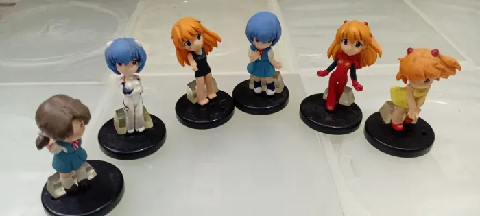Action Figure pequenas e variadas do Evangelion , sem caixa