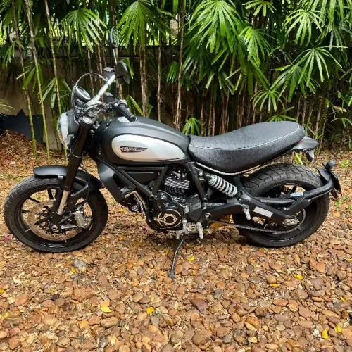 Ducati Scrambler 800cc 2021 2300km