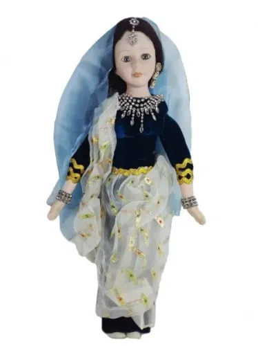 Boneca Indiana em Porcelana - 47 centímetros 
