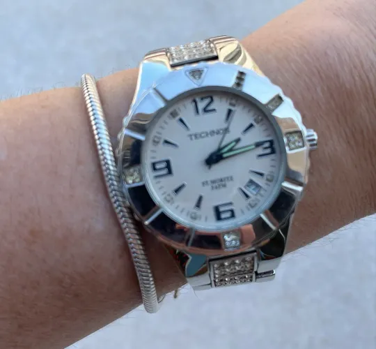Relógio feminino Technos St Moritz com detalhes em strass Original 