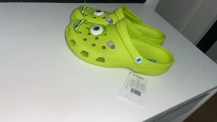 Crocs temático