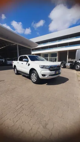 Ford ranger xlt cd 3.2 automatica 6 marchas 4x4 diesel Ano 2021 extra  