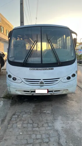 Microônibus neobus 