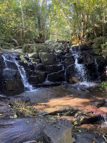 Aluga-se sitio em Vargem Grande