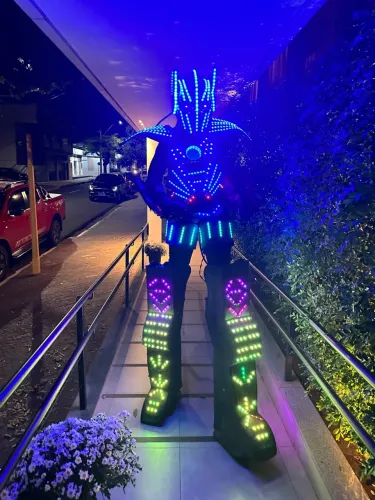 Robô LED Robotron para eventos