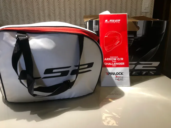 Capacete LS2 Challenger + Bag