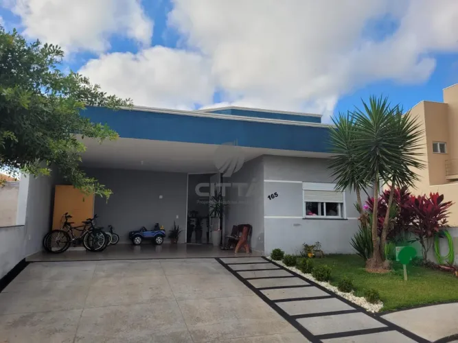 Casa térrea à venda com 3 quartos no condomínio Olívio Franceschini em Hortolândia/SP.