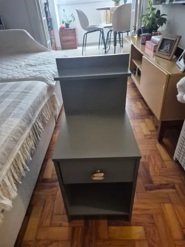 Criado mudo 