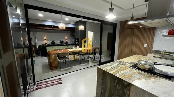 Casa com 4 quartos sendo 1 suíte e piscina na Vila Isaura