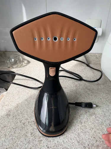 Vaporizador Black & Decker 2200W digital