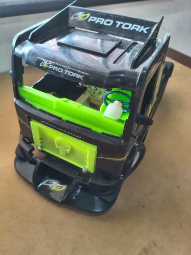Caminhão COPA Truck Usual RC Projeto