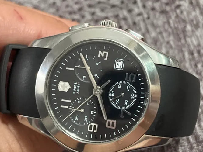 Relógio Victorinix Swiss Army cronógrafo 