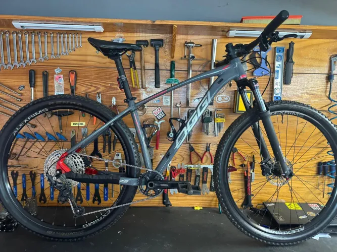 Bicicleta OGGI 7.2