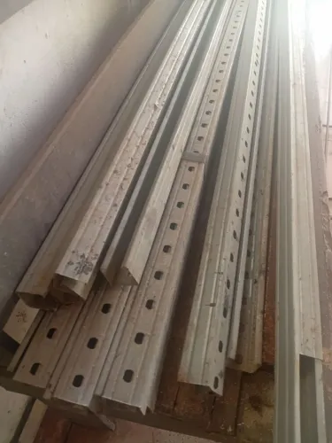 Vendo 25 calha pra instalação elétrica 6 metros 