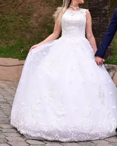 VESTIDO NOIVA TOP( MEDIO )OTIMO PRECO 