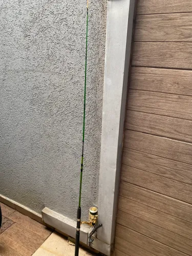 Vara de Pesca com Molinete - Conjunto Completo