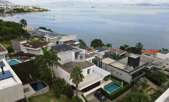 Casa Residencial à venda, Cacupé, Florianópolis - CA1745.