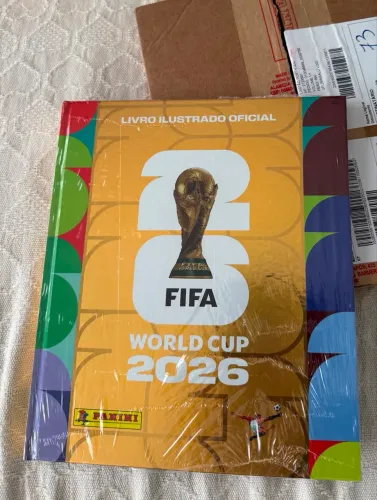 Álbum da copa do mundo. Capa dura Ouro, novo, lacrado.