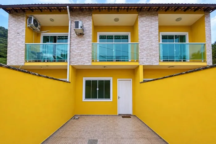 Casa Duplex para Alugar no Camorim Grande 2 Quartos, Sacada e 5 Minutos da Praia