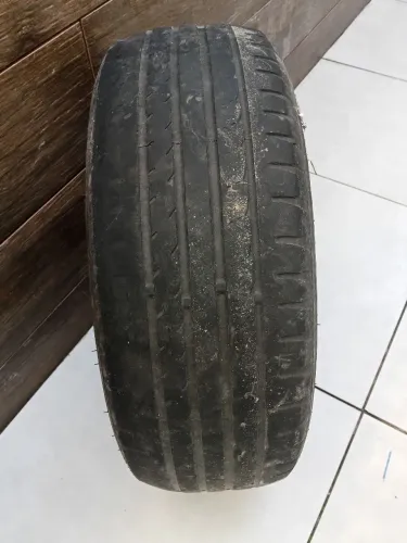 Pneu 215/65/16