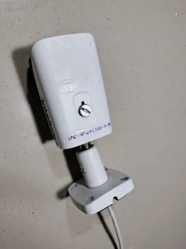 Câmera IP Dahua Bullet Full HD PoE - DH-IPC-HFW4231E-S-S4 Starlight