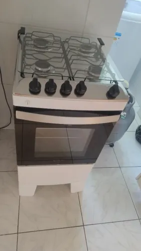 Fogão 4 Bocas A Gás Branco Com Mesa De Inox Atlas Agile Up Bivolt 110v
