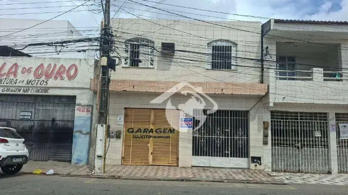 Casa à venda no Bairro Santo Antônio, com 6 quartos, por R$ 650.000 - Santo Antônio - Arac