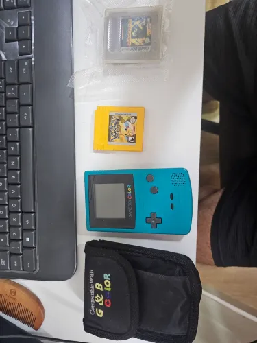 Game boy color + POKEMON YELLOW ORIGINAL+ Tartaruga Ninja ORIGINAL+ Pokemon Gold + Case 