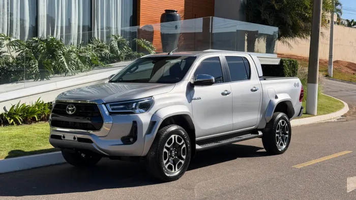 Toyota Hilux CD SRX Plus 4X4 2.8 TDI Die. Aut. 2026