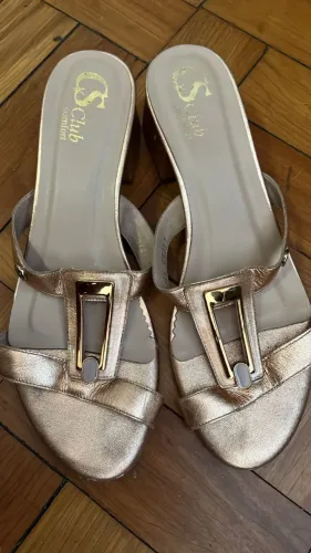 Tamanco Dourado Carmen Steffens