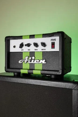 Amp handmade valvulado Alien FIVE