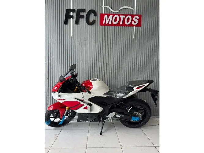 Yamaha Yzf r-3 321 2026