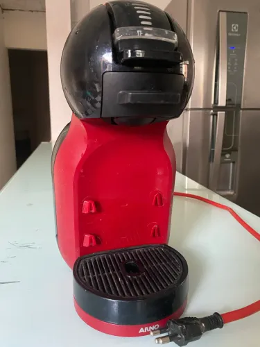 Cafeteira Dolce Gusto Nescafé